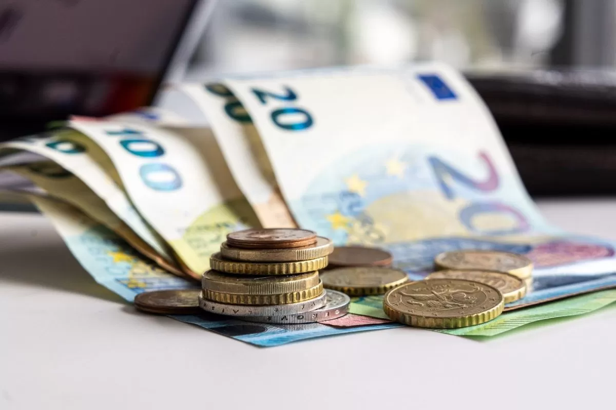 Ryškaus nekilnojamojo turto kainų kritimo nebus