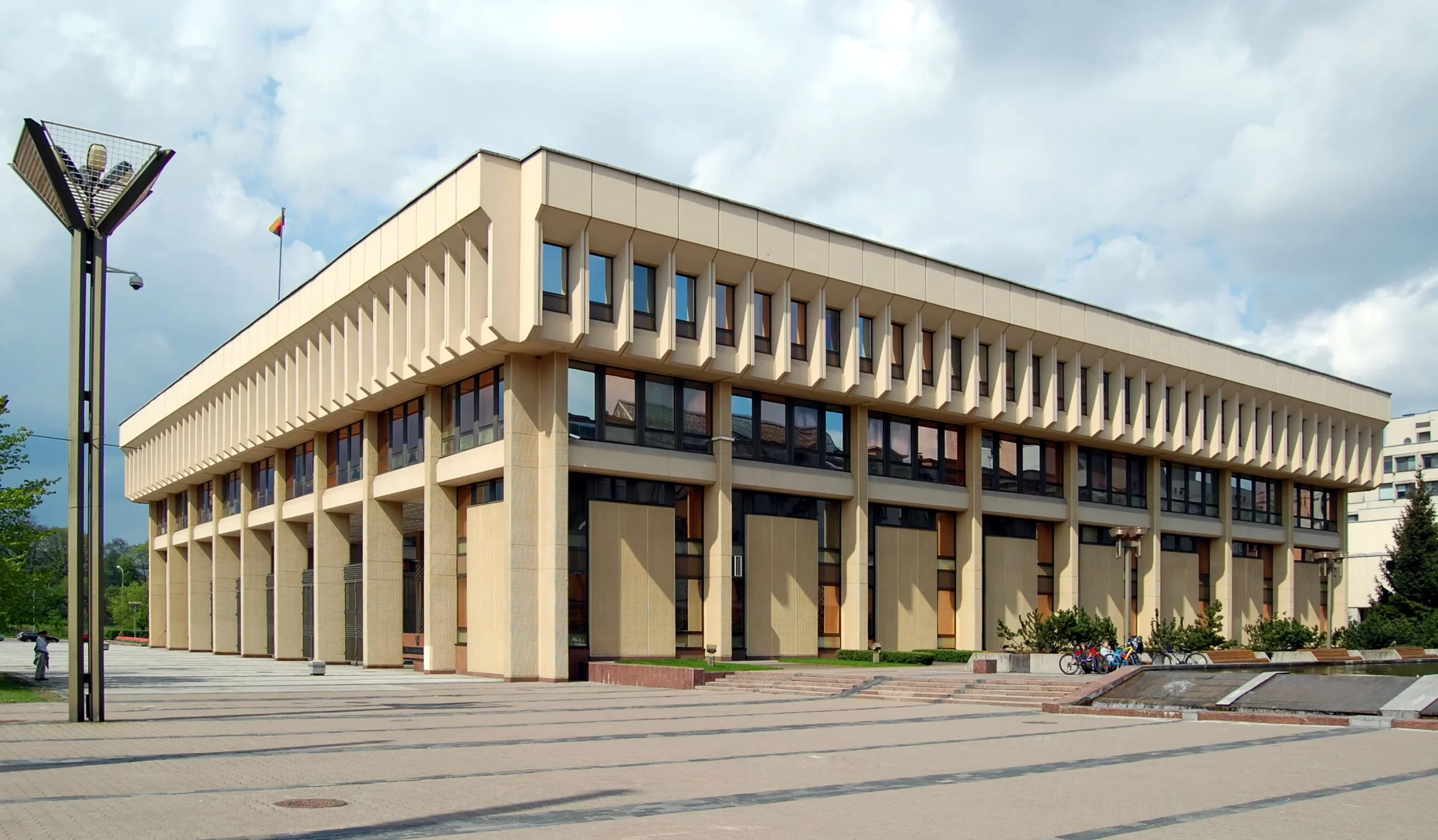 Valdžia kratosi skaidrumo
