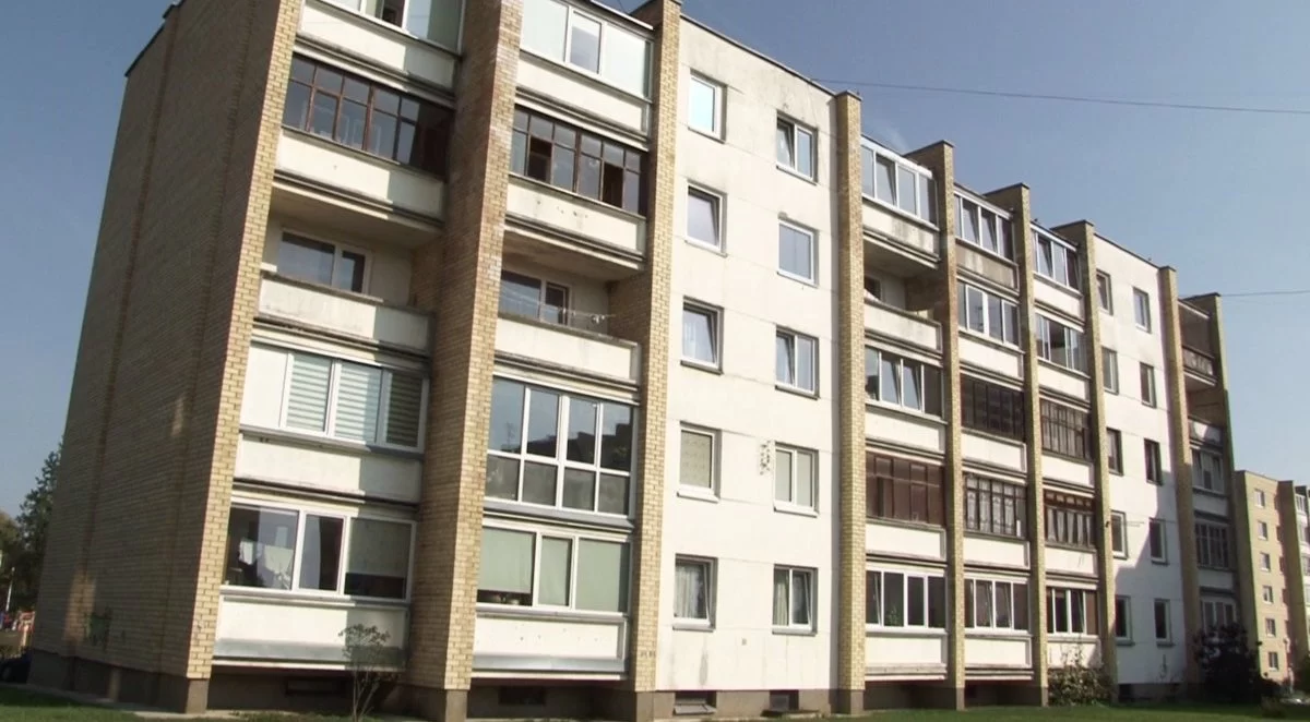 Valdžia išgąsdino senų daugiabučių gyventojus