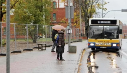 pastogės stotelėse