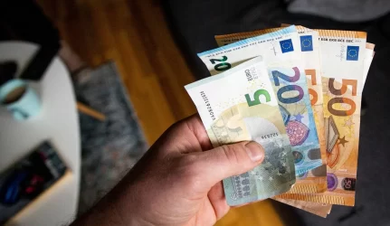 Įslaptinta paskolos kaina