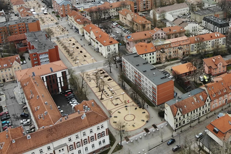 M.Mažvydo alėją prarijo namas