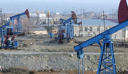 Rusija nusprendė iš Azerbaidžano pirkti dujas