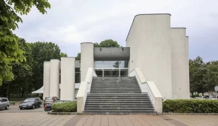 Santuokų rūmų likimas – lyg Bermudų trikampyje