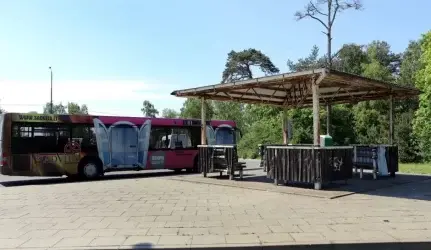 Melnragei – nesugriaunamą autobusų stotelę