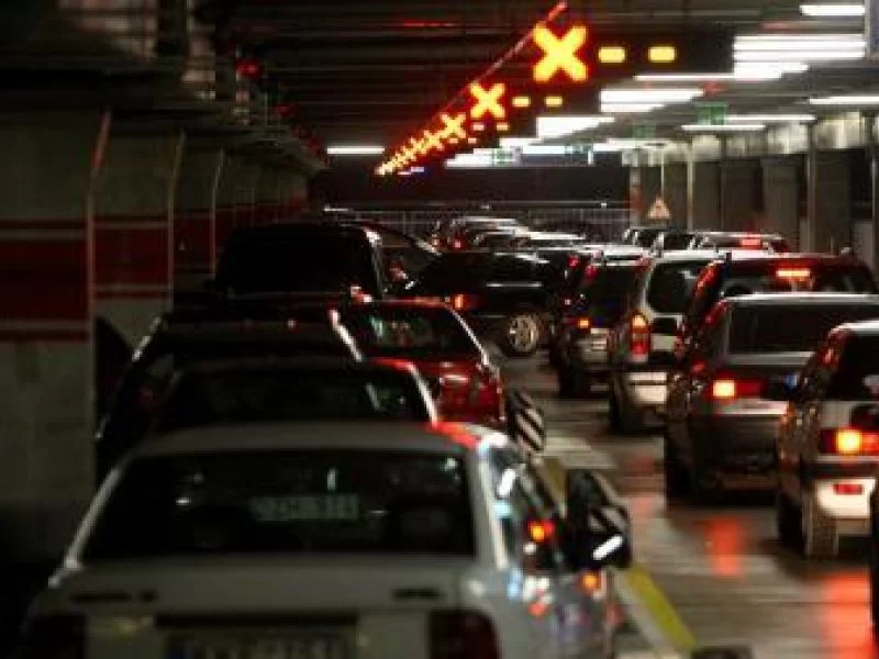 Pasirašyta sutartis dėl “Akropolio” stovėjimo aikštelės viešo naudojimo