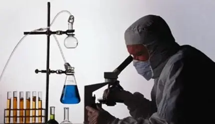 Sukurta šaldanti plastmasė