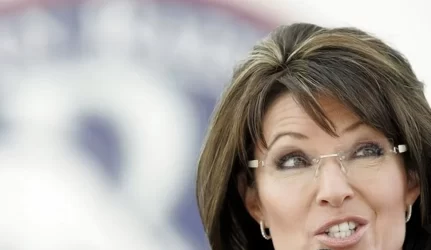 JAV bendrovė sukūrė fototapetus su S. Palin atvaizdu
