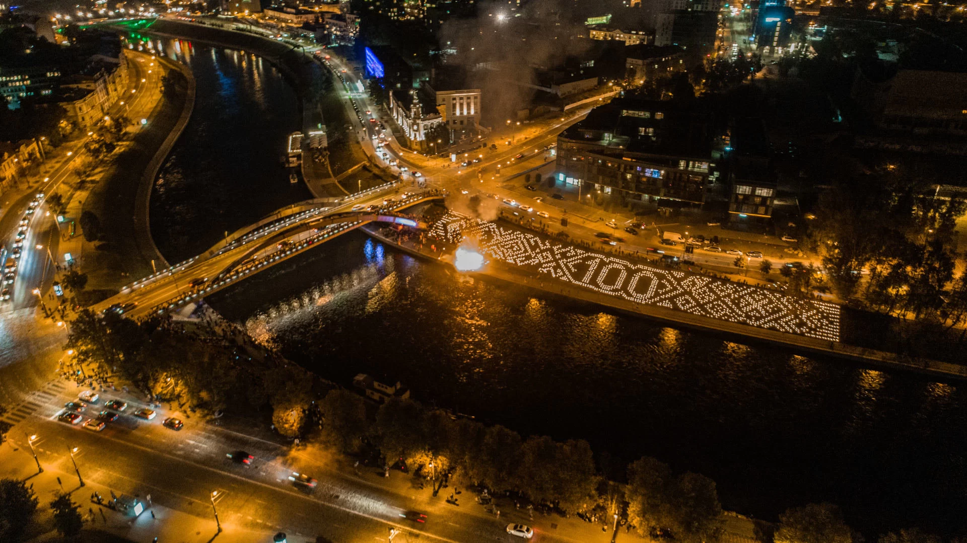 Neries pakrantė skulptūros