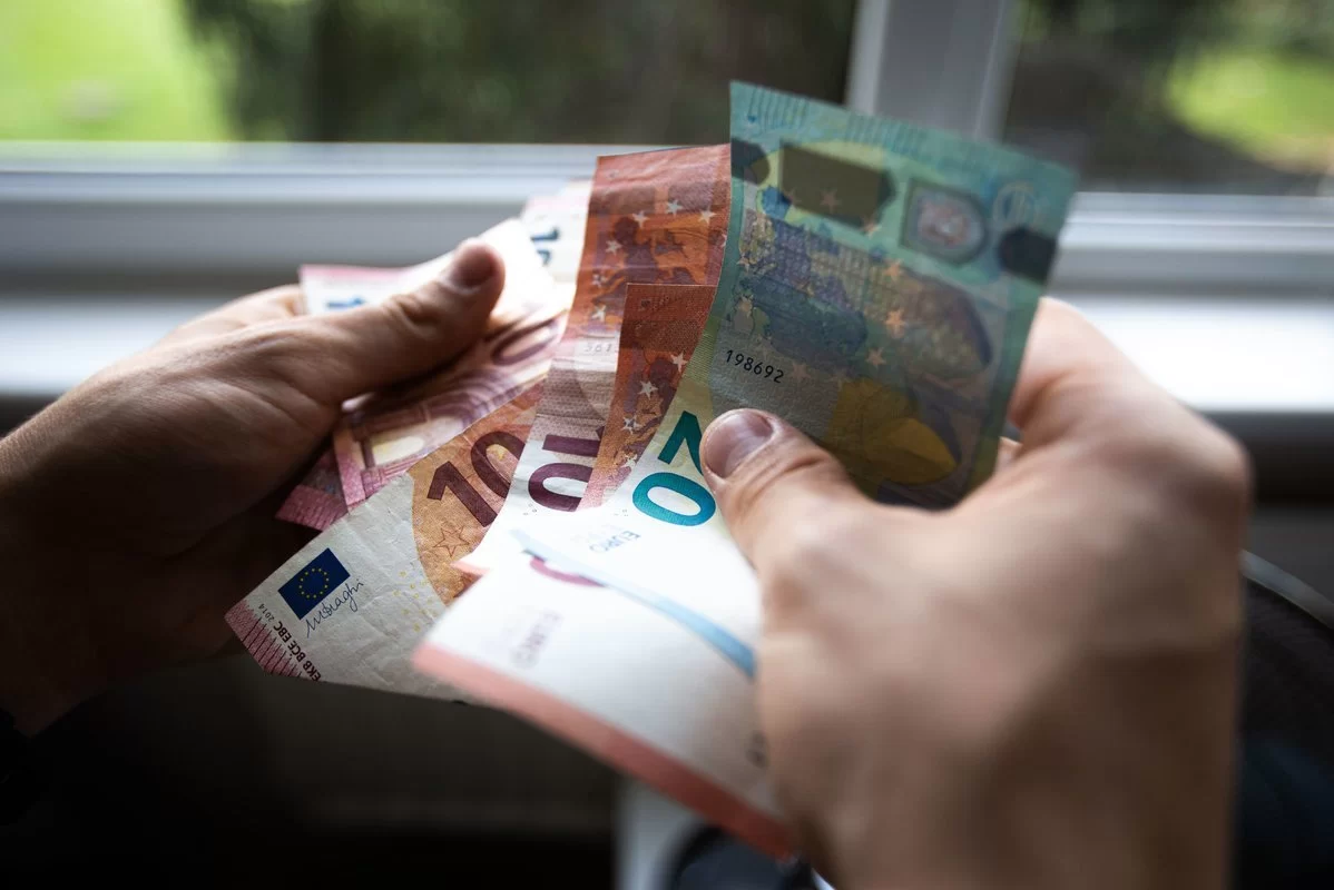 Per pusmetį atleista 15 procentų daugiau darbuotojų