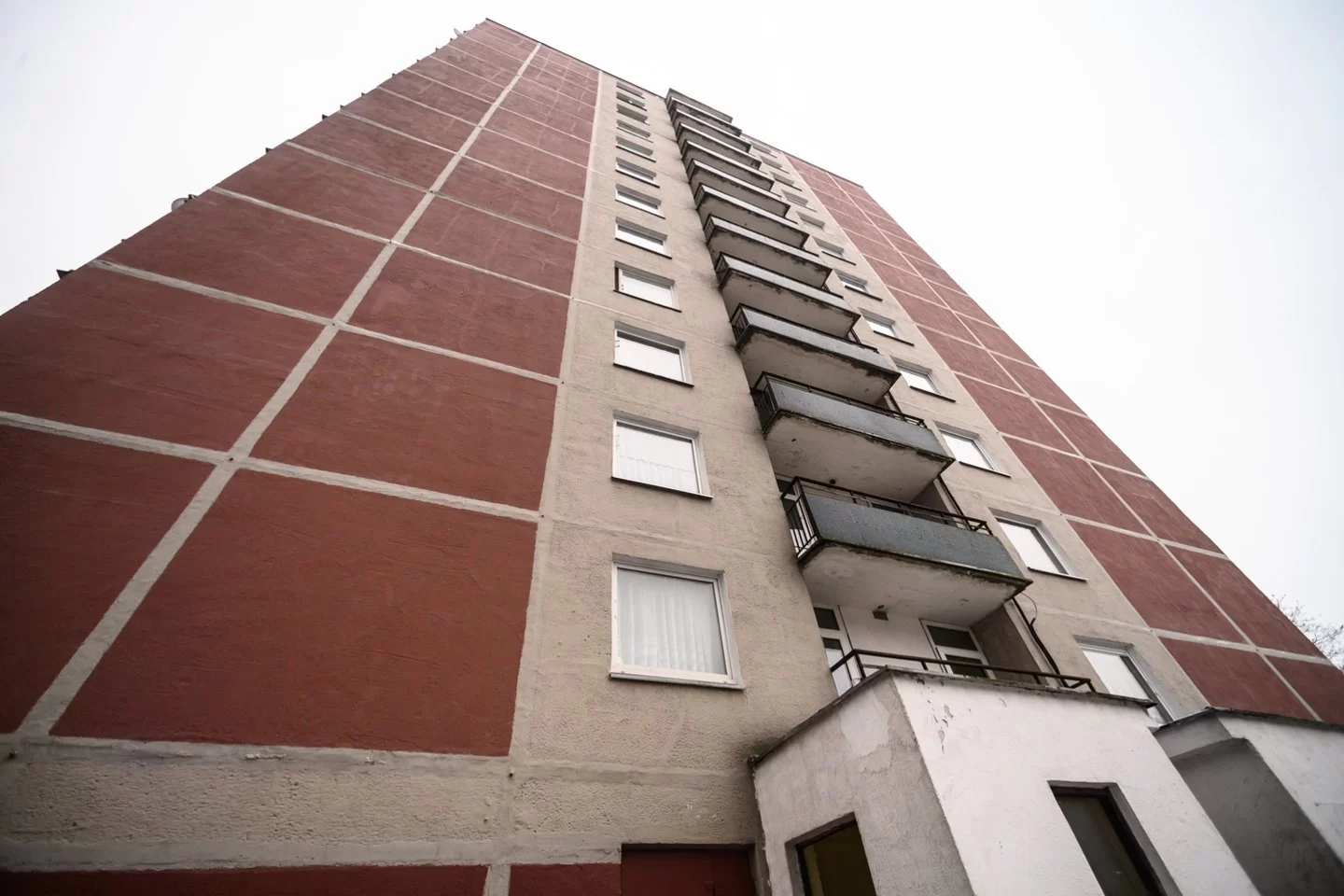 Smulkios nekilnojamojo turto agentūros turėtų jungtis, pataria asociacija
