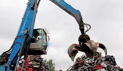 Metalų kainos krenta į bedugnę