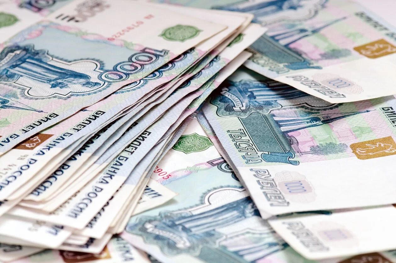 Pasaulio šalys gelbėja bankus, kad sugrąžintų pasitikėjimą finansų rinkomis
