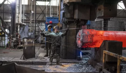 Atpigęs metalas džiugina ne visus