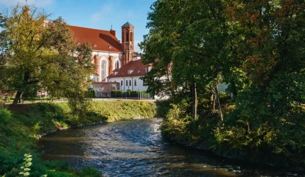 Naftos produktų atliekos užteršė Vilnelę