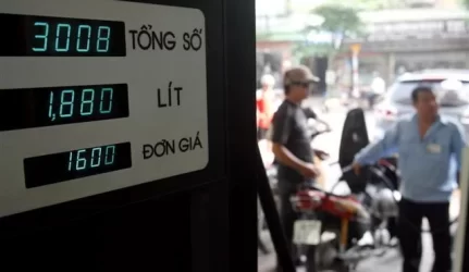 Naftos kaina recesija