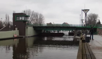 Pilies tiltas – vėl savo vietoje