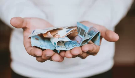 Siūlo naikinti lengvatą ir jau paimtiems kreditams