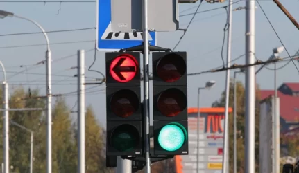 “Žaliasis šviesoforų koridorius” kol kas raudonas