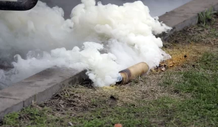 Dūminį užtaisą palaikė sprogmeniu