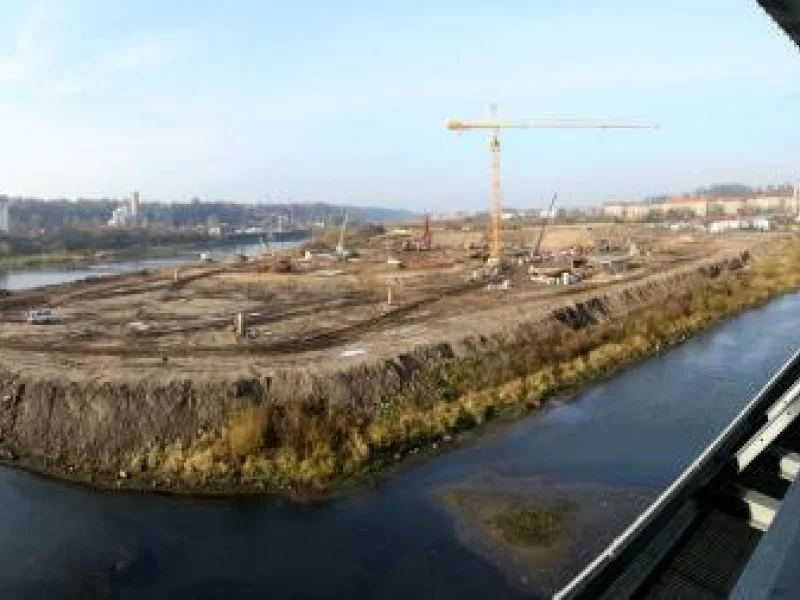 Kauno arenos statybų aikštelėje rastas minosvaidžio sviedinys sėkmingai nukenksmintas