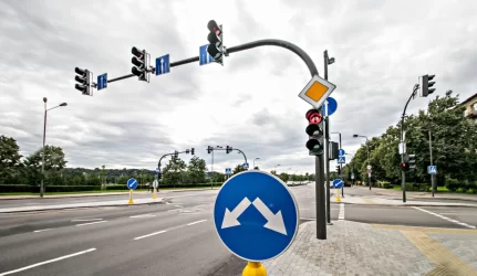 Meras tarpininkavo spendžiant UAB “Kauno gatvių apšvietimas” vadovybės ir darbuotojų nesutarimą