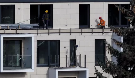 Nuolaidos perkant NT: nuo tvoros iki notaro sąskaitos