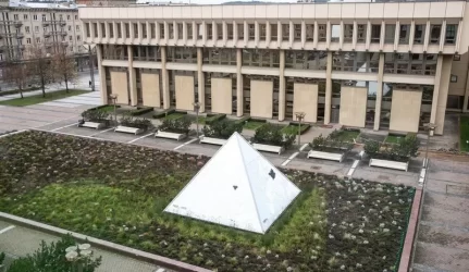 Biudžetines įstaigas bara dėl ydingai valdomų pastatų