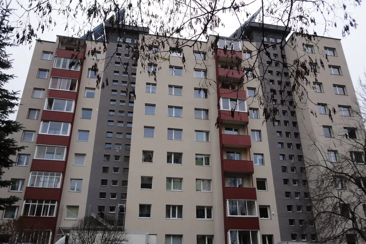 Daugiabučių renovavimas padėtų statybų verslui išgyventi sunkmetį, teigia aplinkos ministras