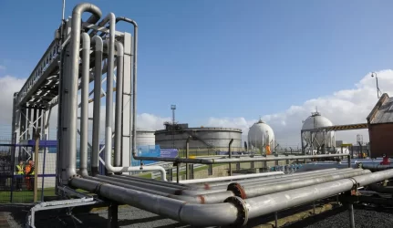 Dėl dujų stygiaus įmonės Europoje pradėjo stabdyti gamybą
