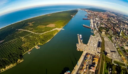 Uosto žemė išdalinta bet kam