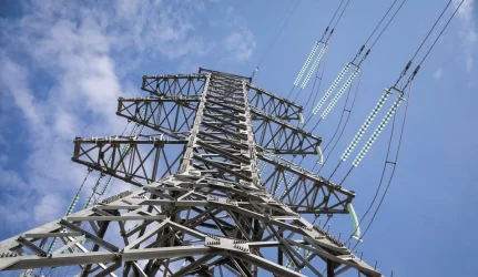 Vakarų Lietuvos moksleiviai elektrikams sukūrė lipduką