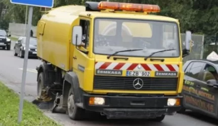 Valdžia užjaučia gatvių valytojus