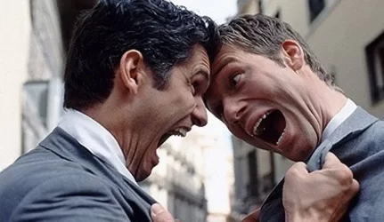 Bankai pradėjo “šienauti” įmones