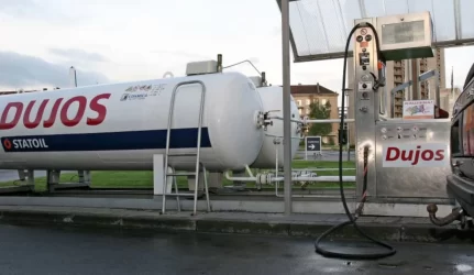 Dėl “Lietuvos dujų” greičiausiai kreipsis į KT