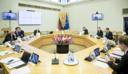 Netrukus turėtų atsirasti 14-asis ministras