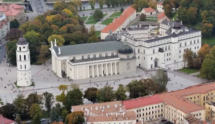 Valdovų rūmų statyba