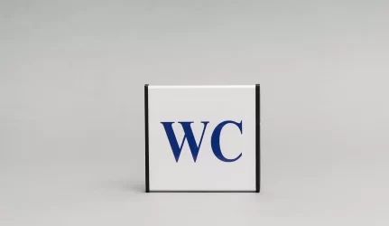 Kaltuosius dėl prabangaus tualeto rado, bet nebaudė