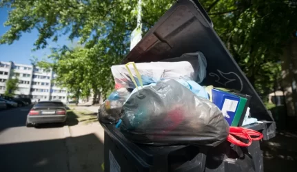 Šiukšlės po talkos