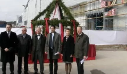 “Ozas” iškėlė pabaigtuvių vainiką