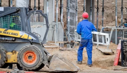 Darbuotojų skaičių žada mažinti 70 proc. statybos įmonių vadovų