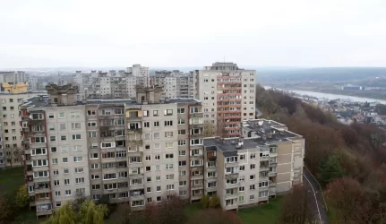 Latvijoje ketinama įvesti nekilnojamojo turto mokestį