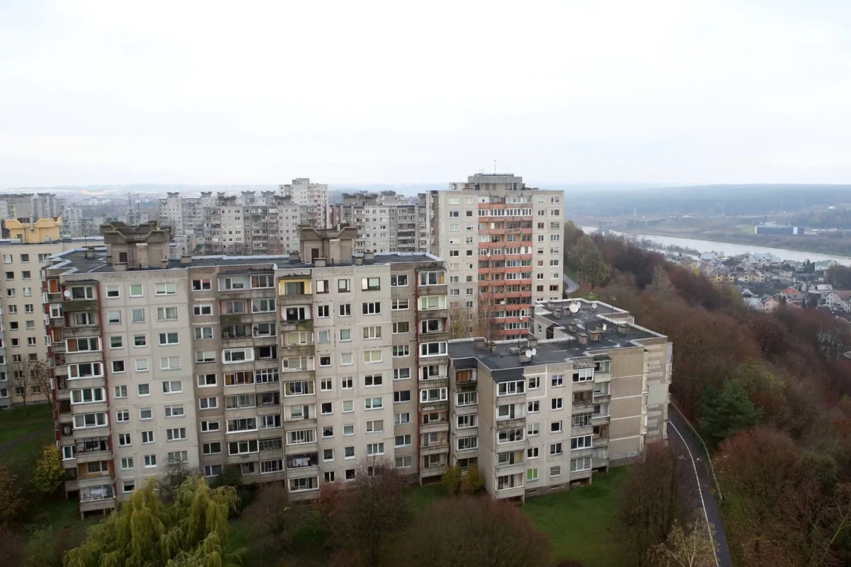 Latvijoje ketinama įvesti nekilnojamojo turto mokestį