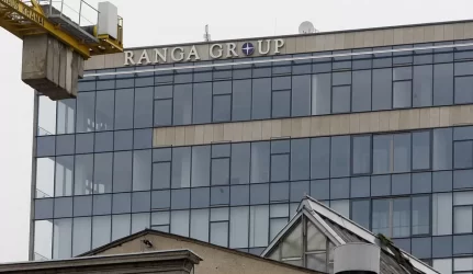 "Rangos IV" skola – aukcione