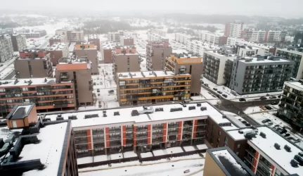 Butų kainų kritimo tempas toliau mažėja