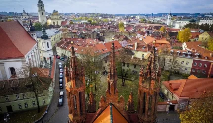 Nekilnojamojo turto aukcione tarp 47 objektų - ir Pylimo pirtis