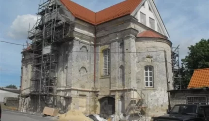 Restauruojami Vilniaus Šv. Stepono bažnyčios fasadai