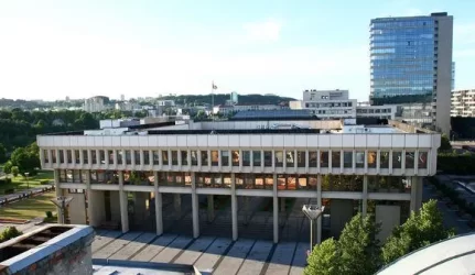 Seimo I rūmus ketinama rekonstruoti moderniai