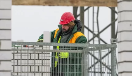 Statybininkai dingo nebaigę renovuoti mokyklos