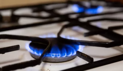 Dujas gyventojams žada piginti 11–12 centų